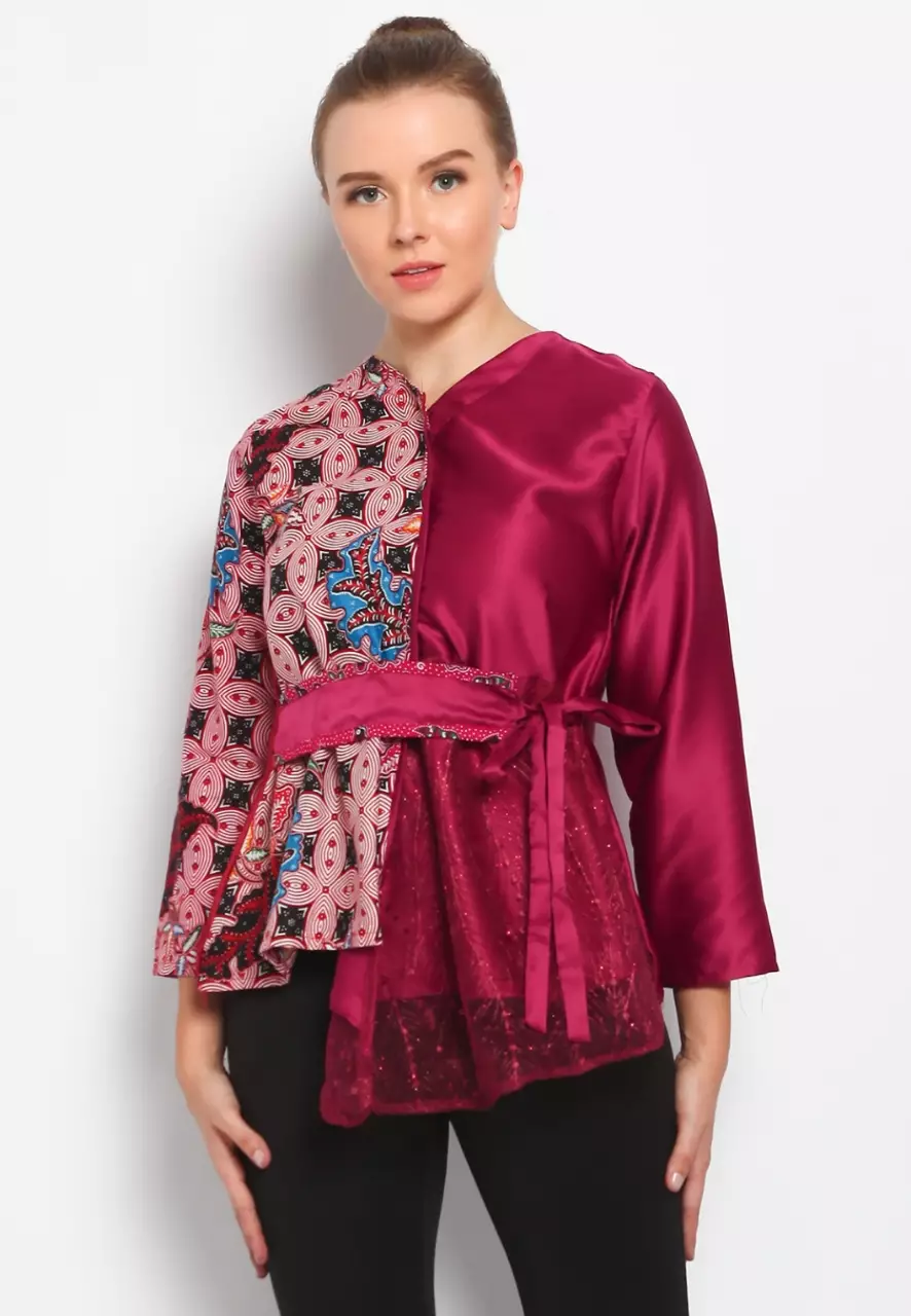 Kalista Maron Blouse Batik JTR