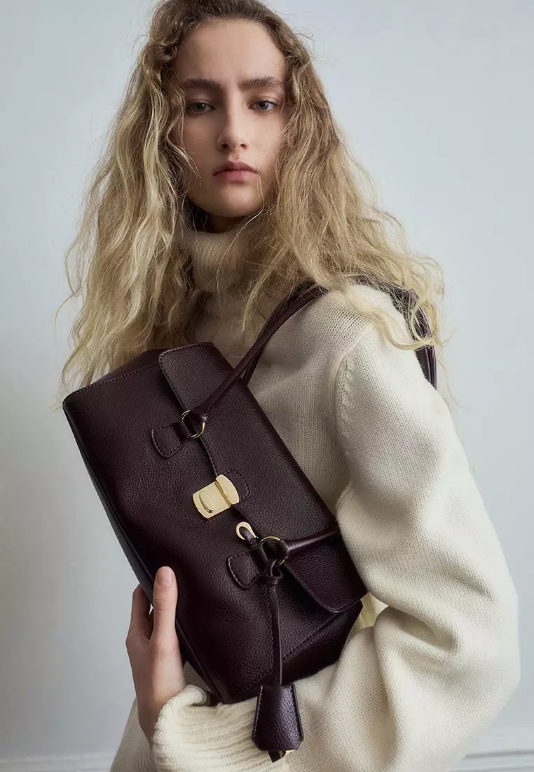 City Shoulder Bag With Flap