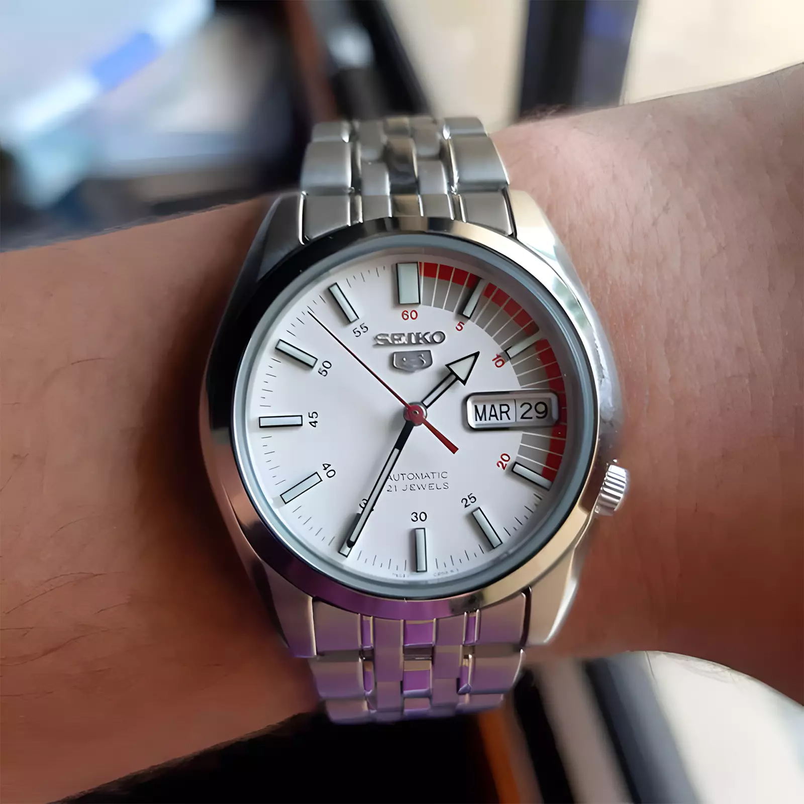 Seiko 5 Automatic 21 Jewels - Jam Tangan Analog Pria - White Dial - All Stainless Steel - SNK369K1
