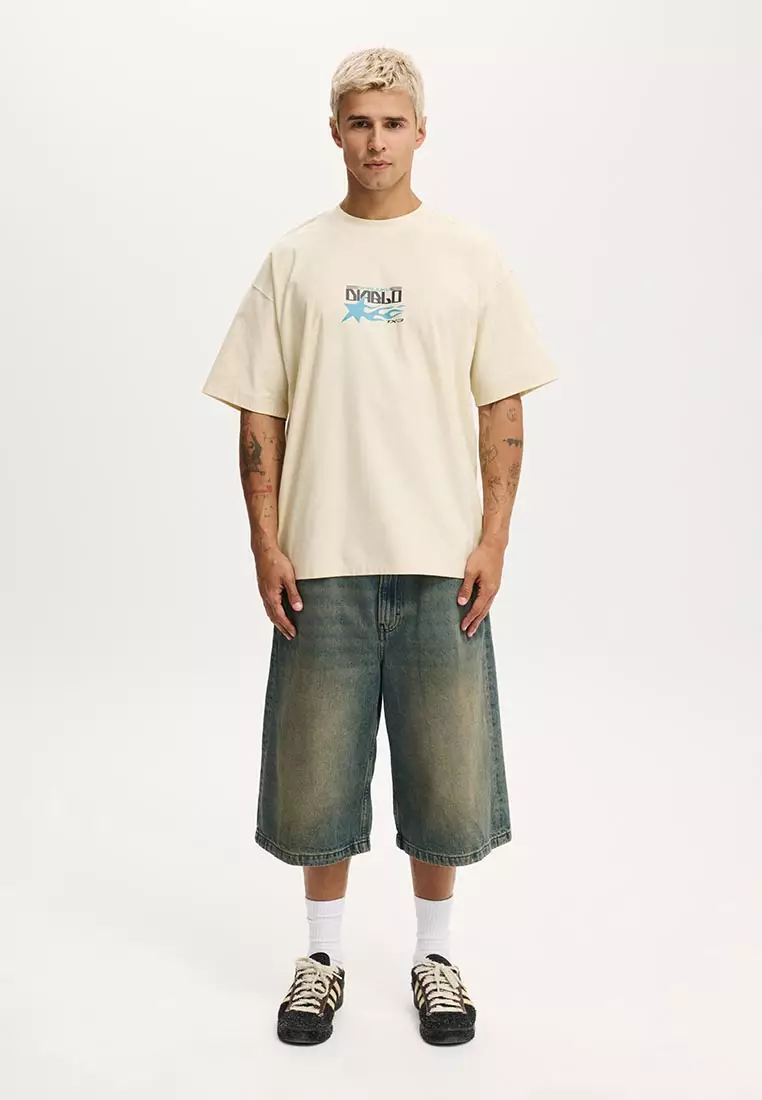 Box Fit Graphic T-Shirt