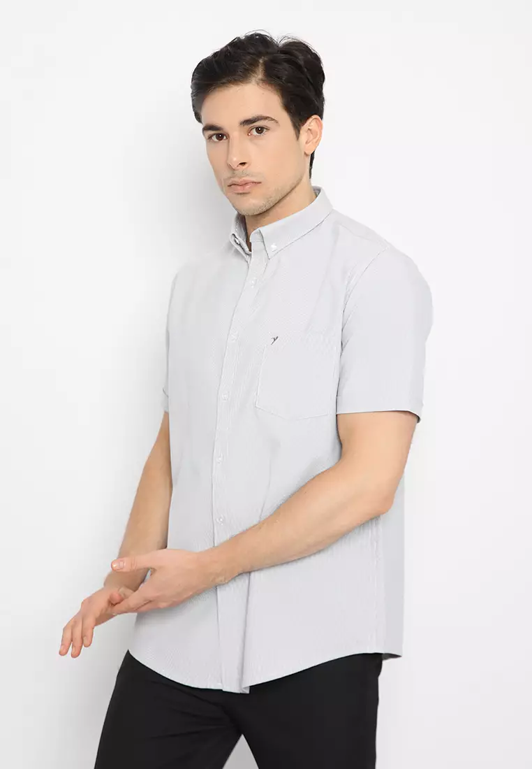 Jobb Revano Kemeja Pria Lengan Pendek Slim Fit Navy