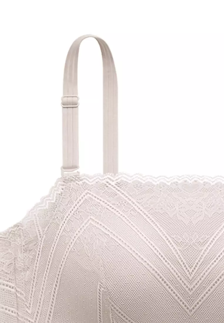 Chloe & Lola Lace Comfort Contour Push Up Bra In White