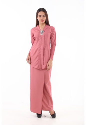 Baju Kebaya Rokiah from Amar Amran in Pink