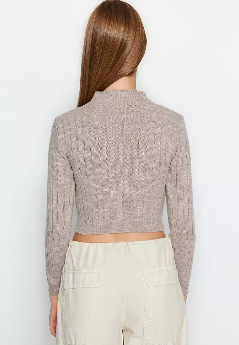 Basic Crop Sweater
