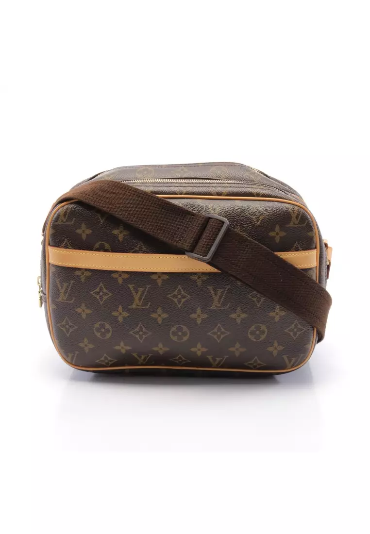 Louis store vuitton reporter