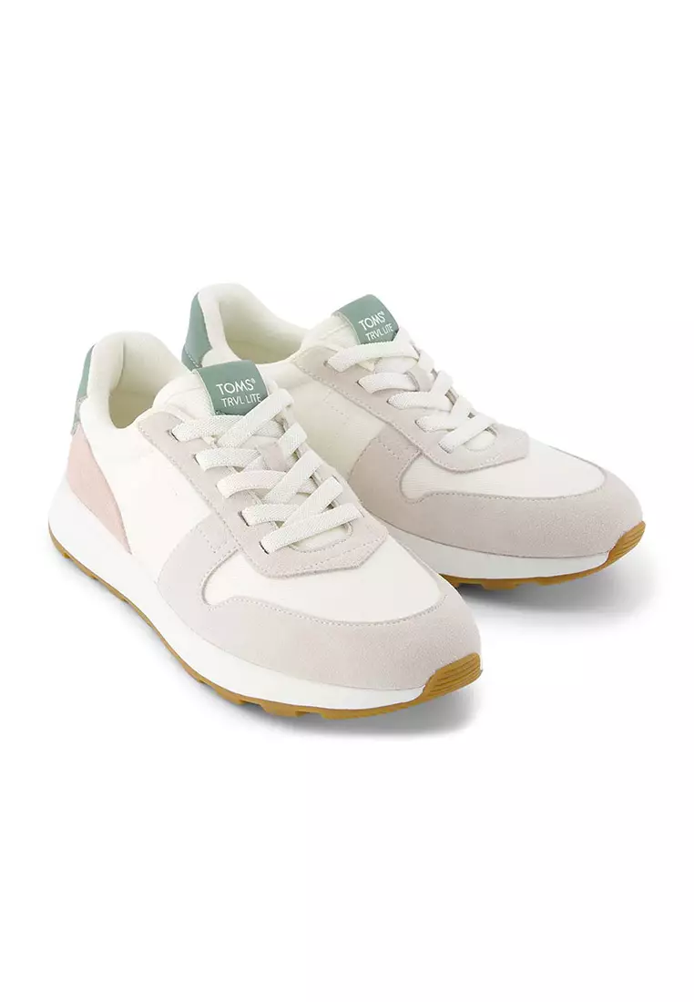 Women TRVL LITE Retro Runner Water Repellent Sneaker - Vintage Egret Twill