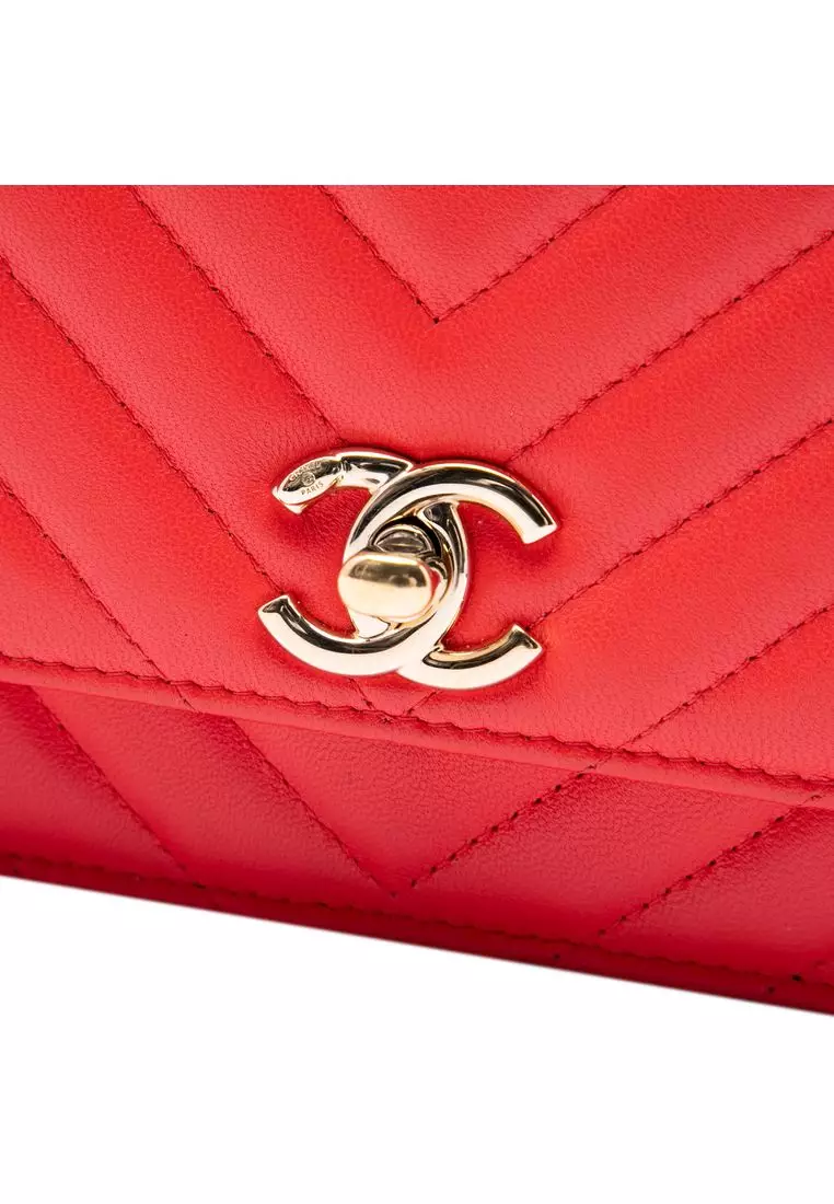 Pre-Loved Chanel Chevron Lambskin Trendy Cc Chain Wallet On Chain