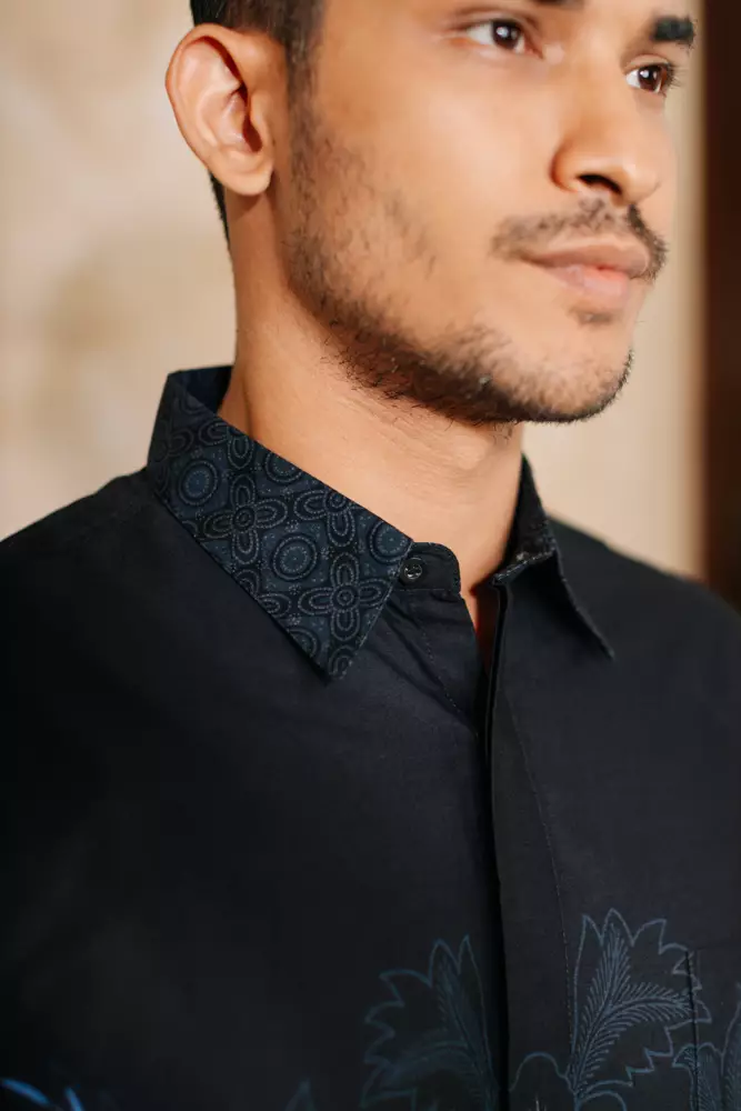 Mahiya Black Kemeja Batik Pria Slim Fit Lengan Panjang Katun Slim fit