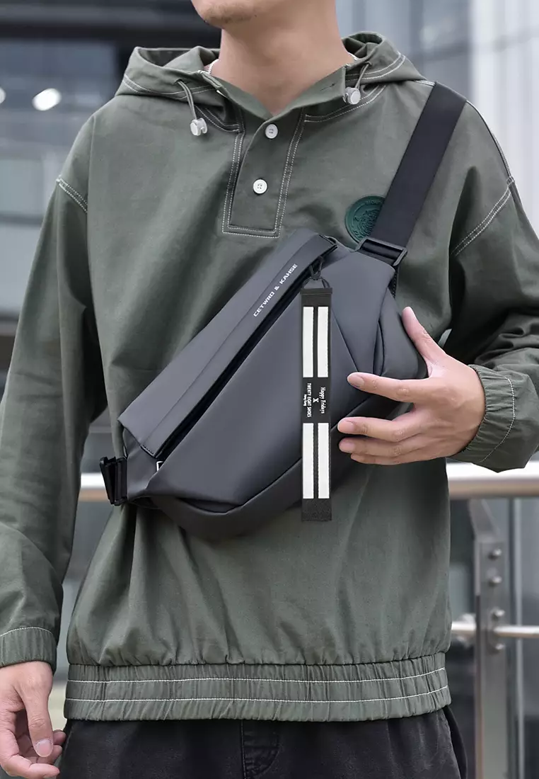 Twenty Eight Shoes 10 inches Multifunctional Chest Bag HA2136 2026