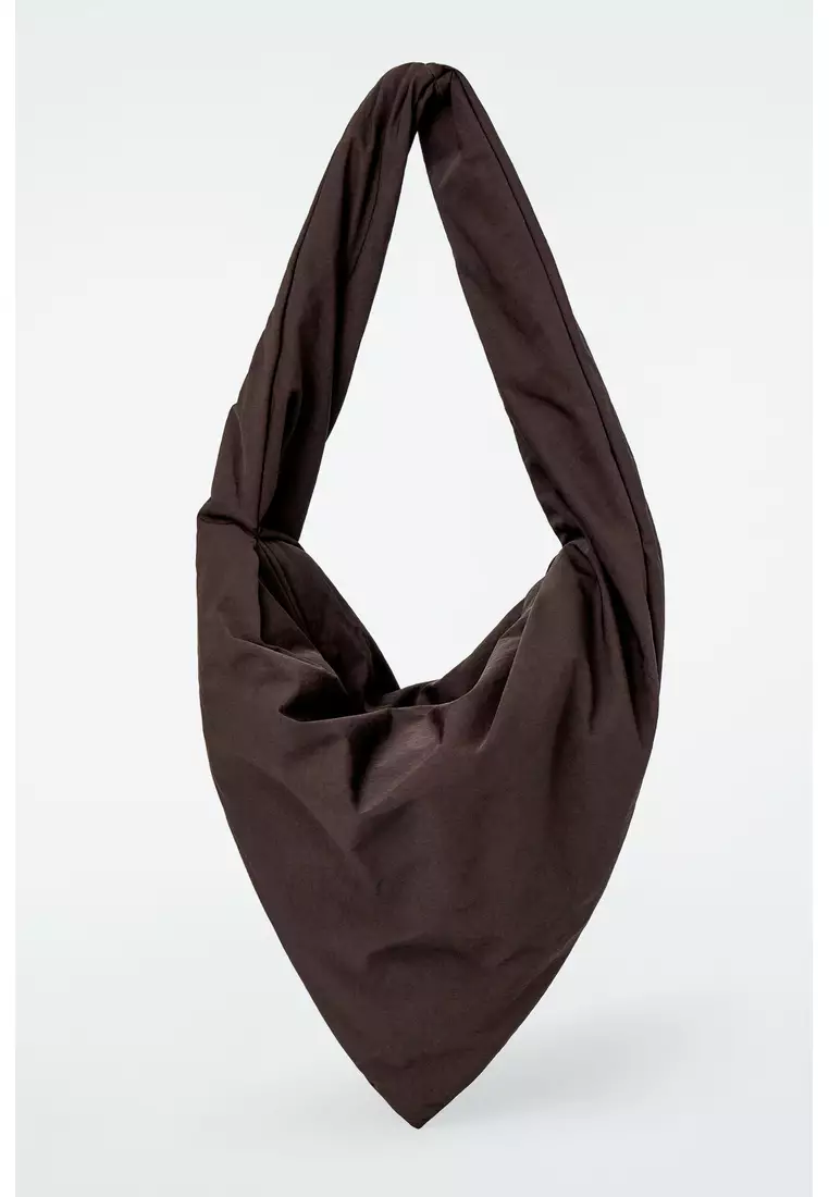 cos kiteバッグ QUILTED DRAWSTRING BACKPACK - NYLON キルト巾着バックパック