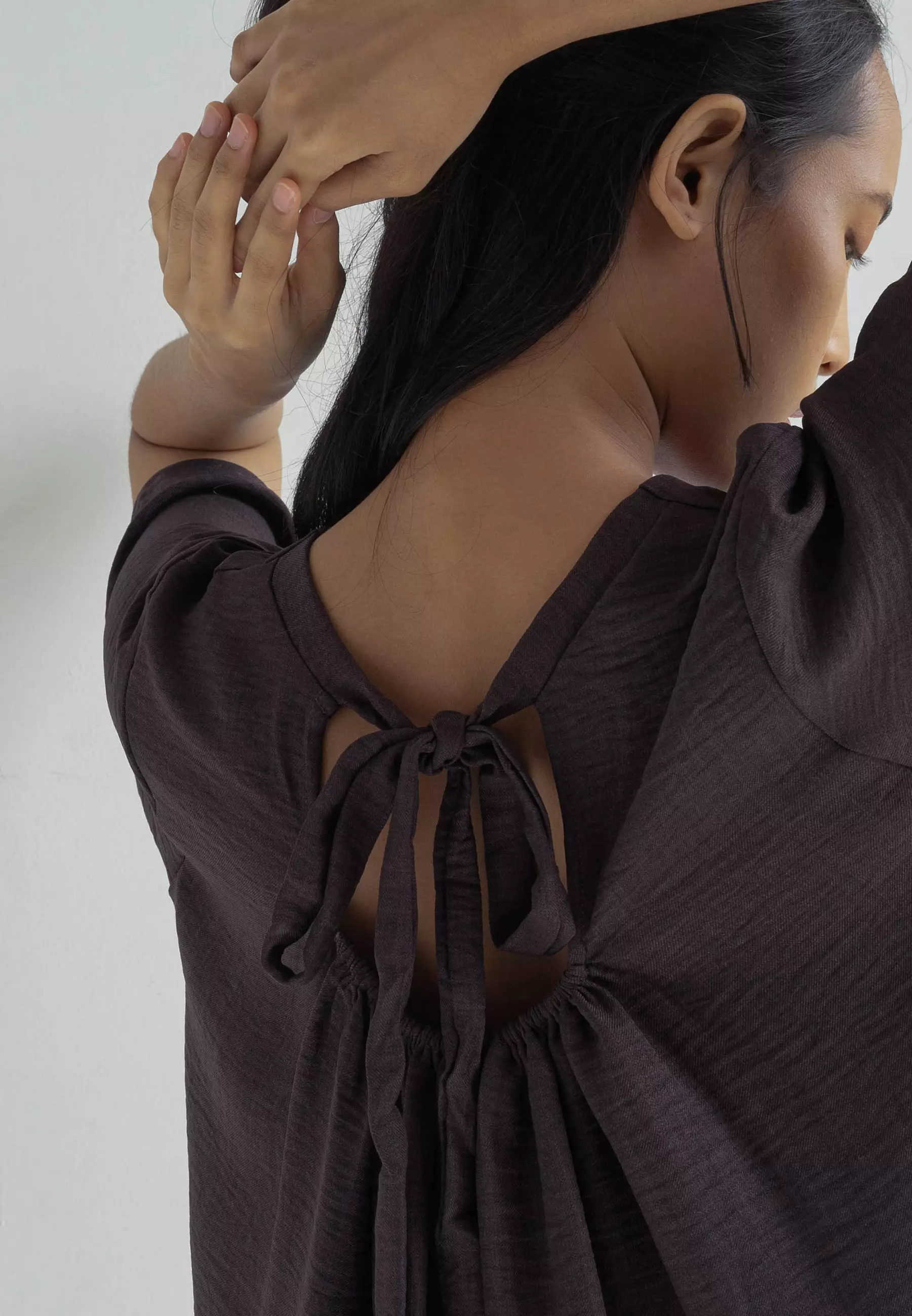 Houseofcuff Magnolia Dress in Dark Grey Dress Oversized Bahan Crinkle