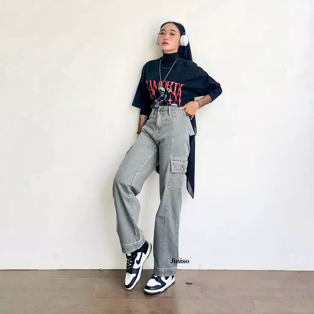 Highwaist Cargo Loose Jeans 407 HANDS UP