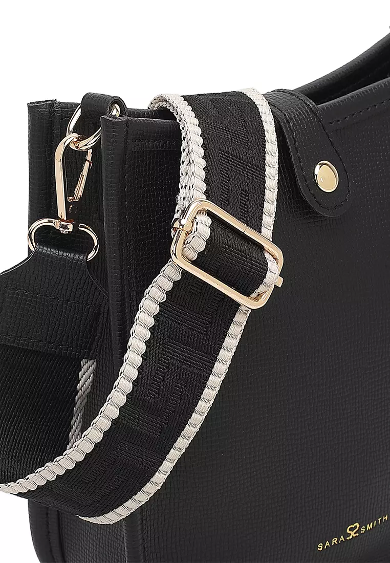 Women's Sling Bag / Crossbody Bag - Black