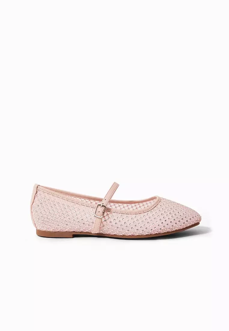 Discount on CLN  shoes - SKU: Nicholai Mary Janes