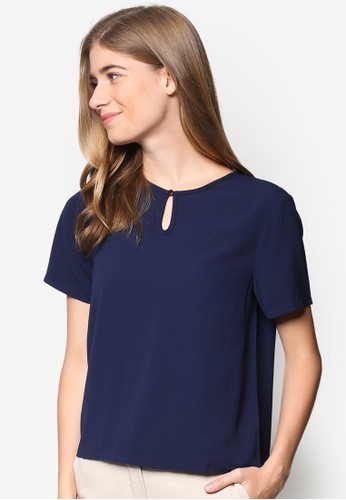 Essential Front Keyhole Short Sleeve Blouse