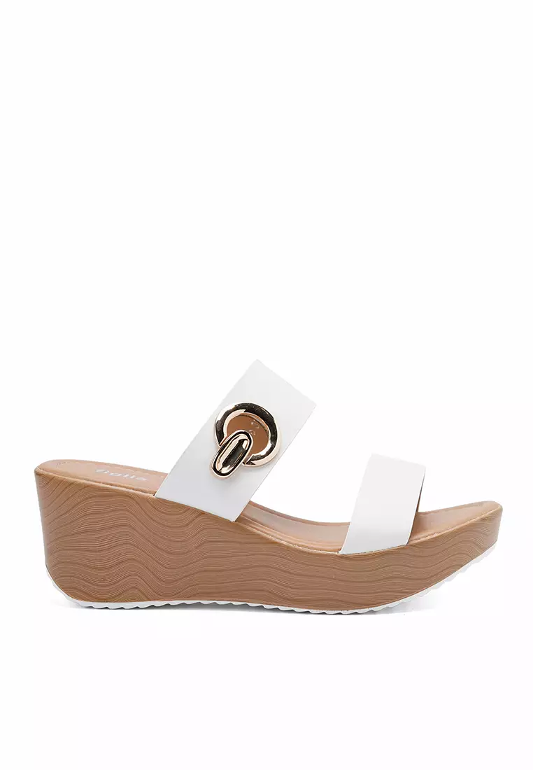 Discount on Figlia  shoes - SKU: Louie Wedge Slides