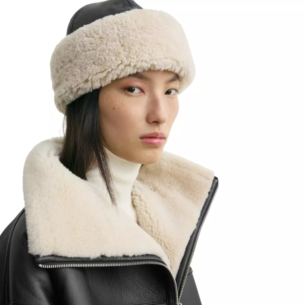 Shearling Winter Hat Black/Off White