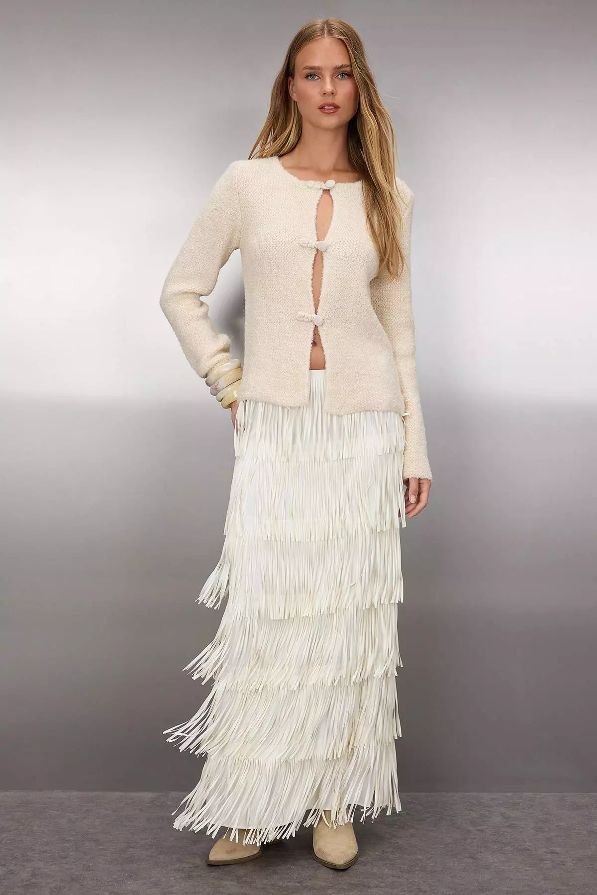 Stone Textured Boucle Yarn Knitwear Cardigan