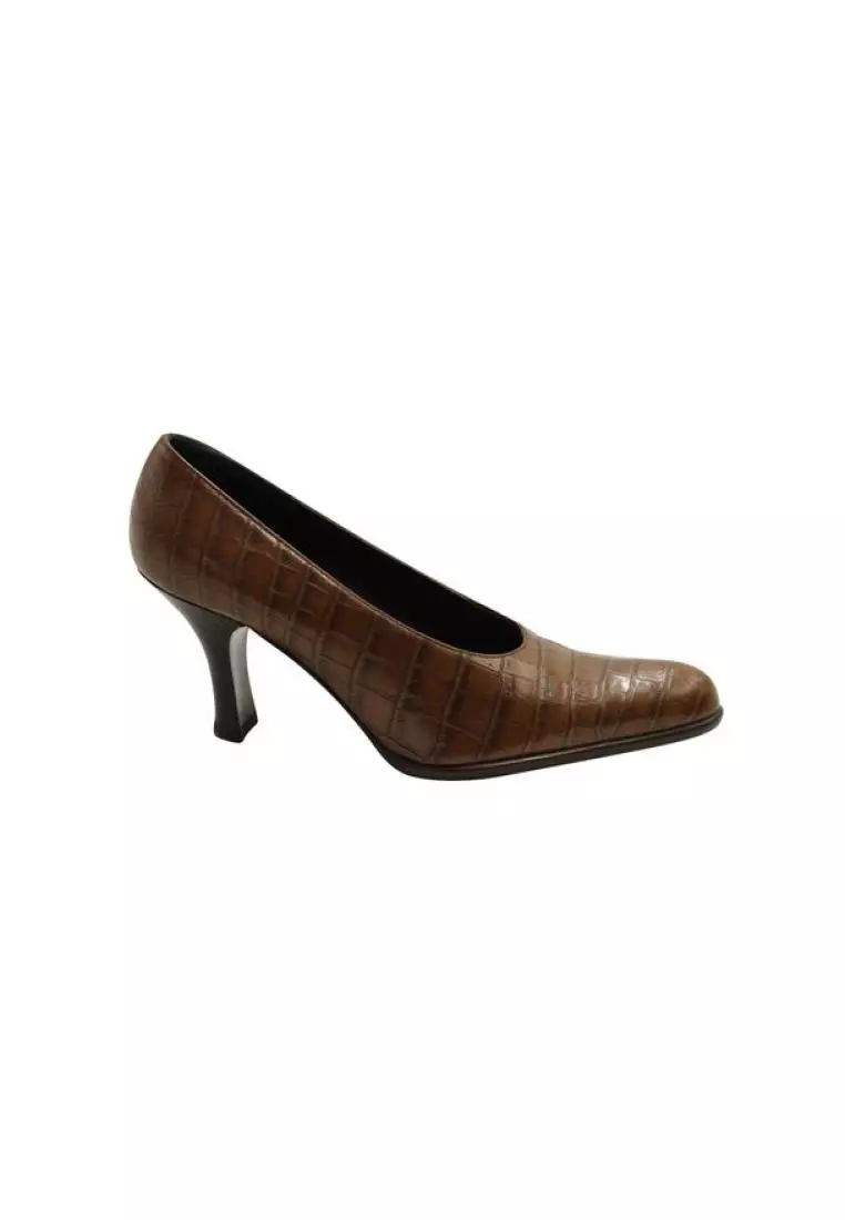 Vintage pumps shop online