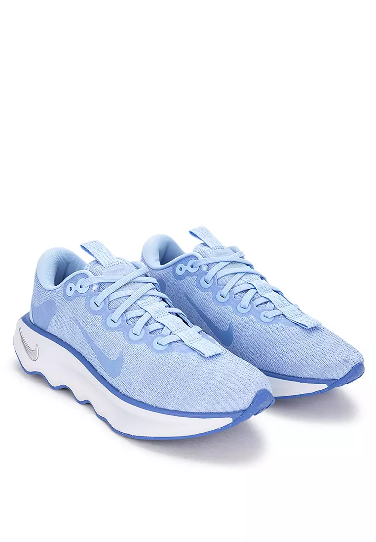 Motiva Walking Shoes