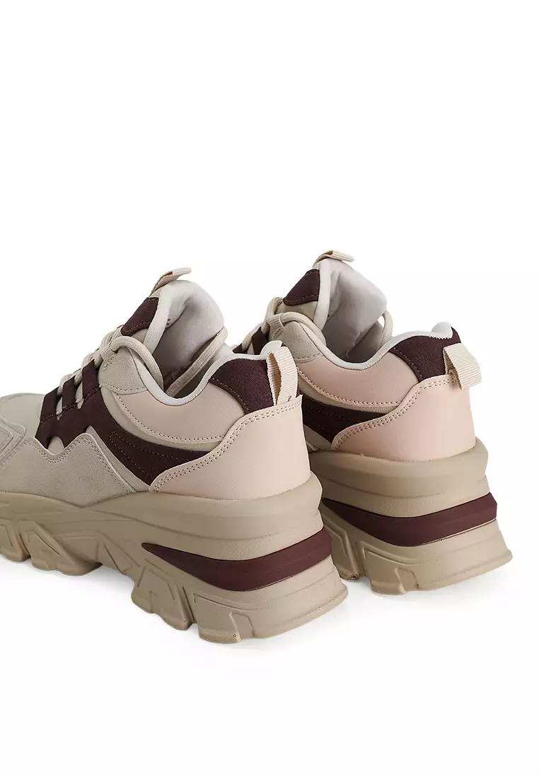 Jennaa Sneakers