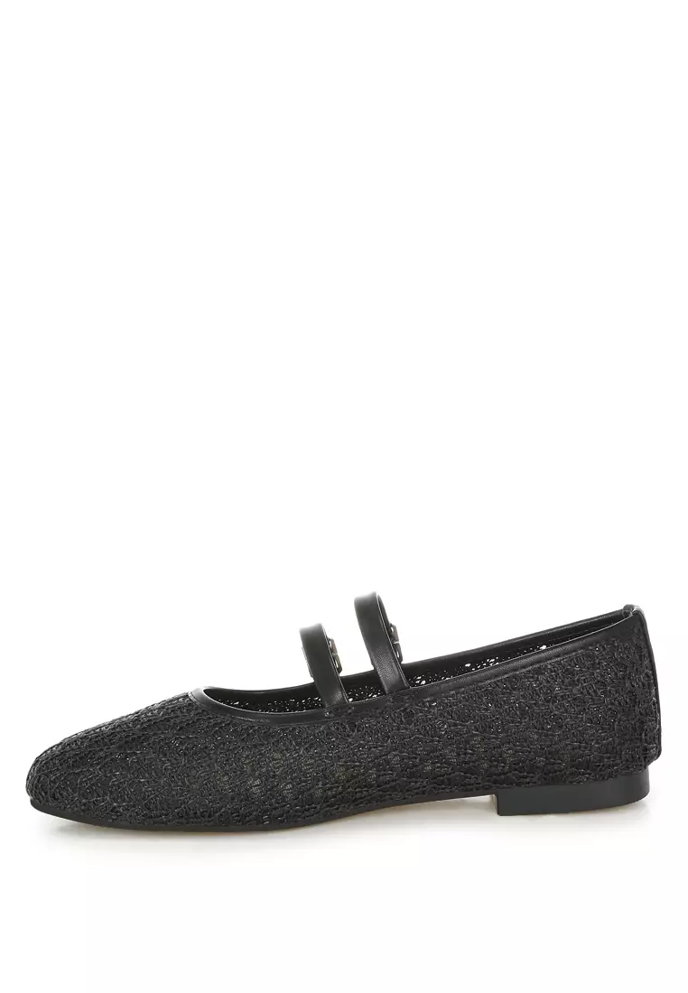 Pin Buckle Strapped Ballerinas In Black