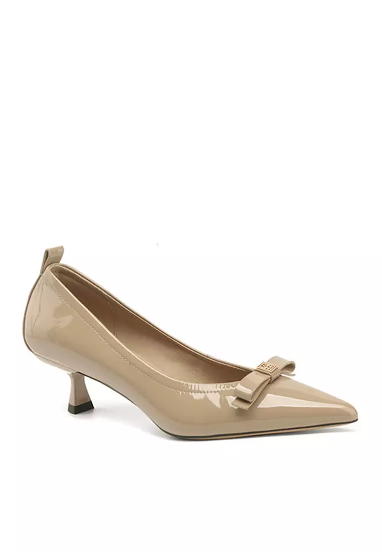 Discount on Twenty Eight Shoes  shoes - SKU: VANSA Cow Patent Leather Bow Mid Heel Shoes VSW-H-24-612