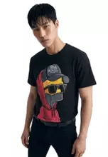 黑色
