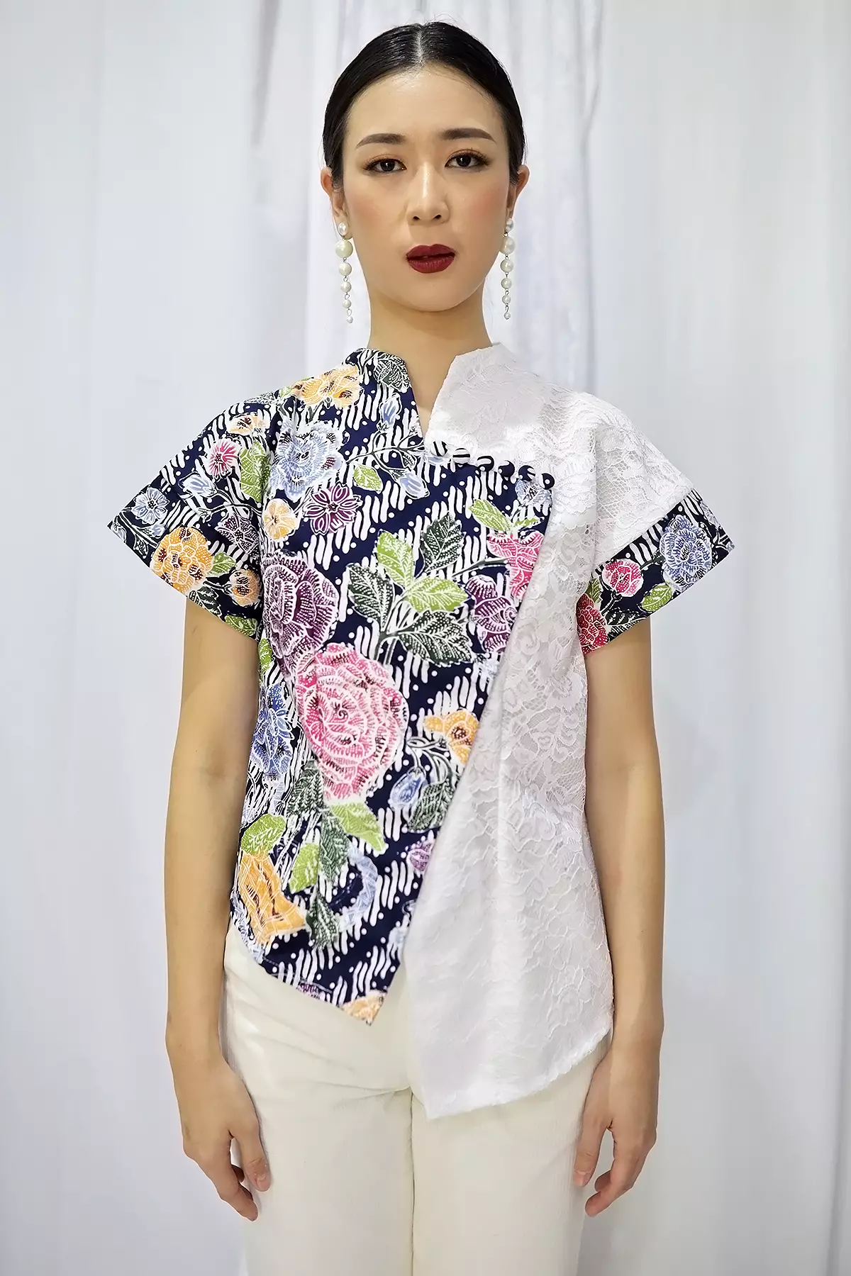 Serodja Encim Kawung Biru Kebaya Janggan Batik
