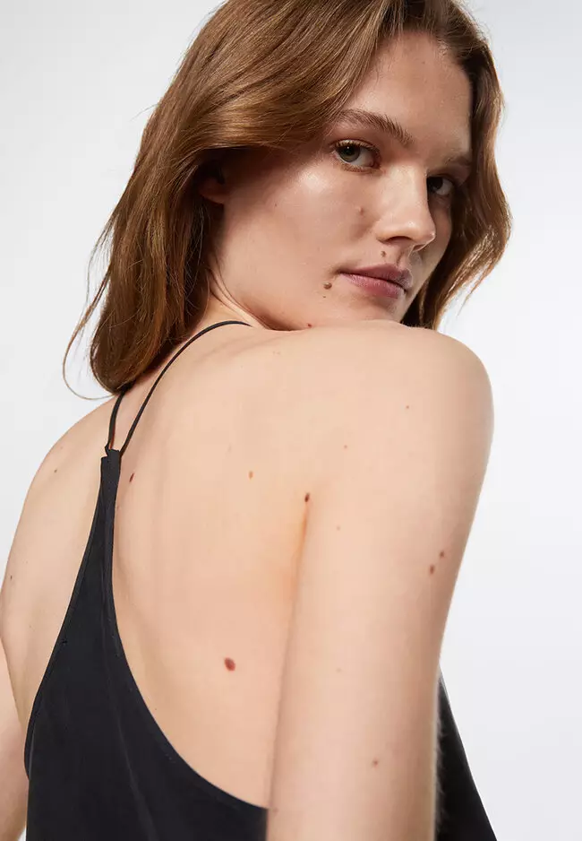 Modal Top