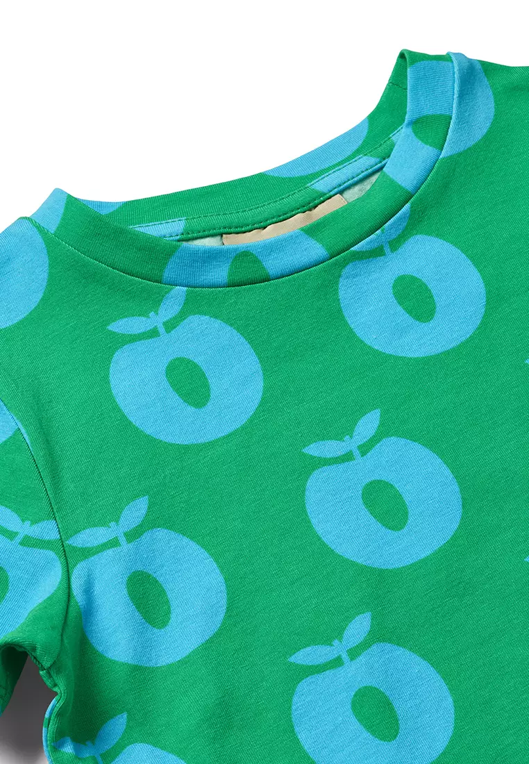 T-shirt with apples