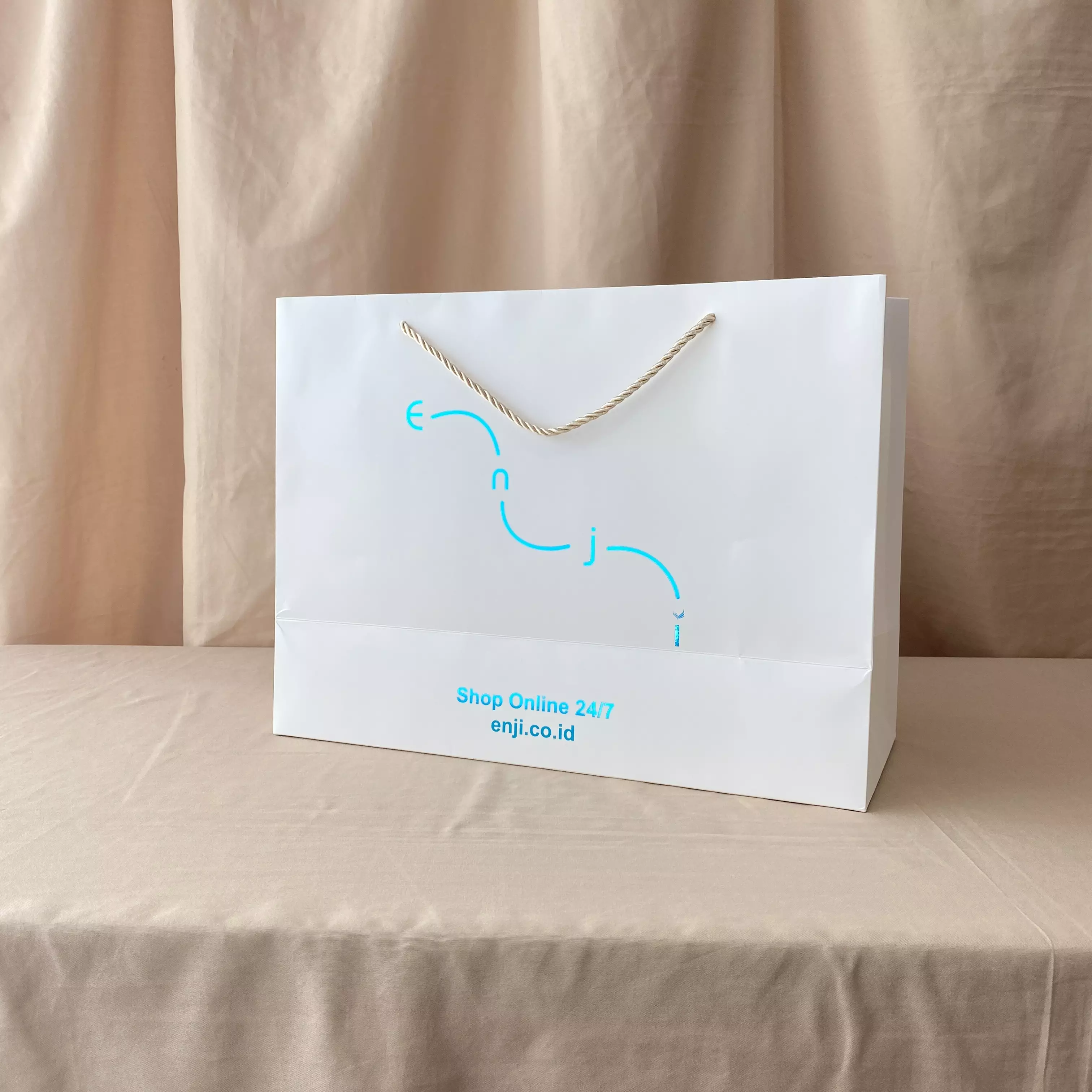 En-ji Paperbag - Cream [Packaging Tas]