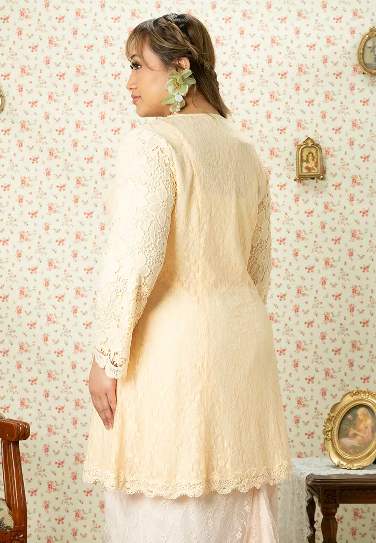 NAQILA PLUS SIZE LACE TOP