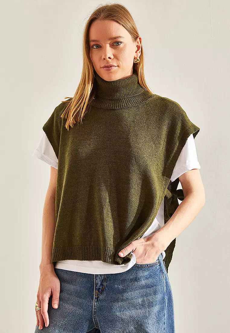 Turtleneck Ties Sweater Vest