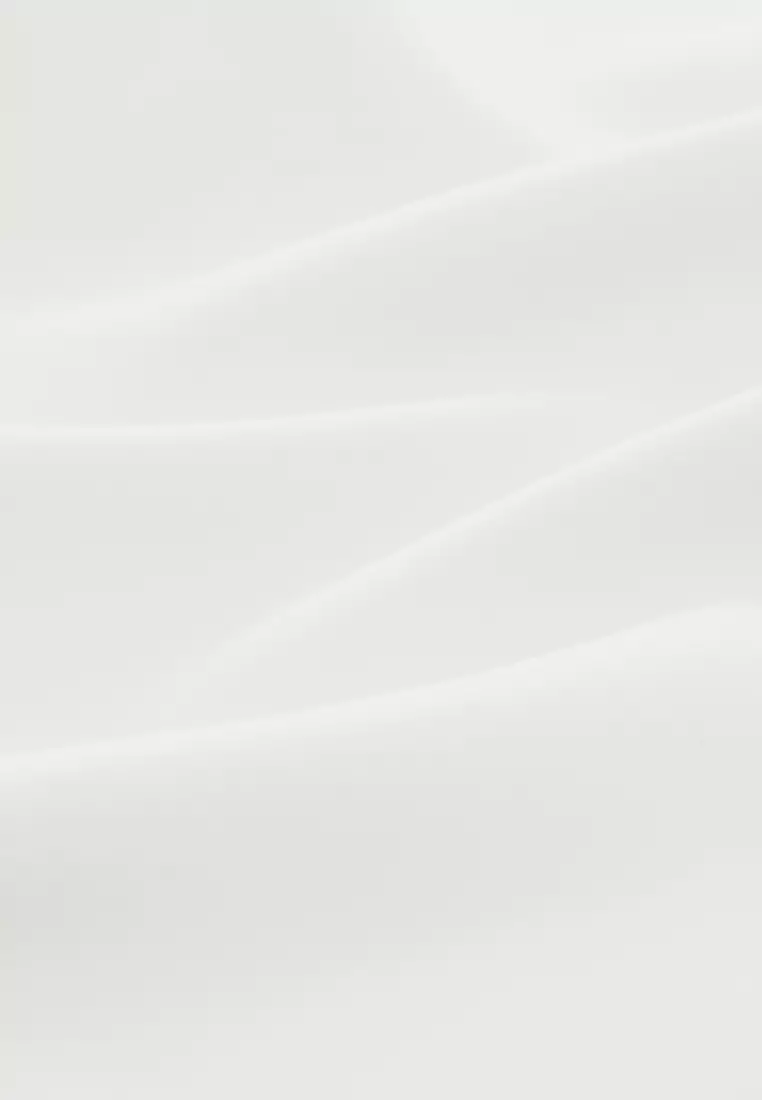 White Stiff-Feeling Long Sleeve Top