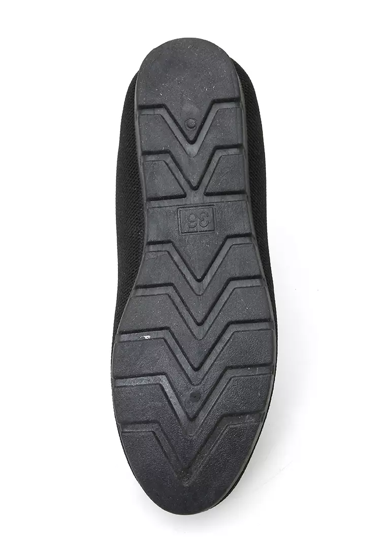 Sepatu Wanita Slip On Simple Design Casual Premium Quality - Black