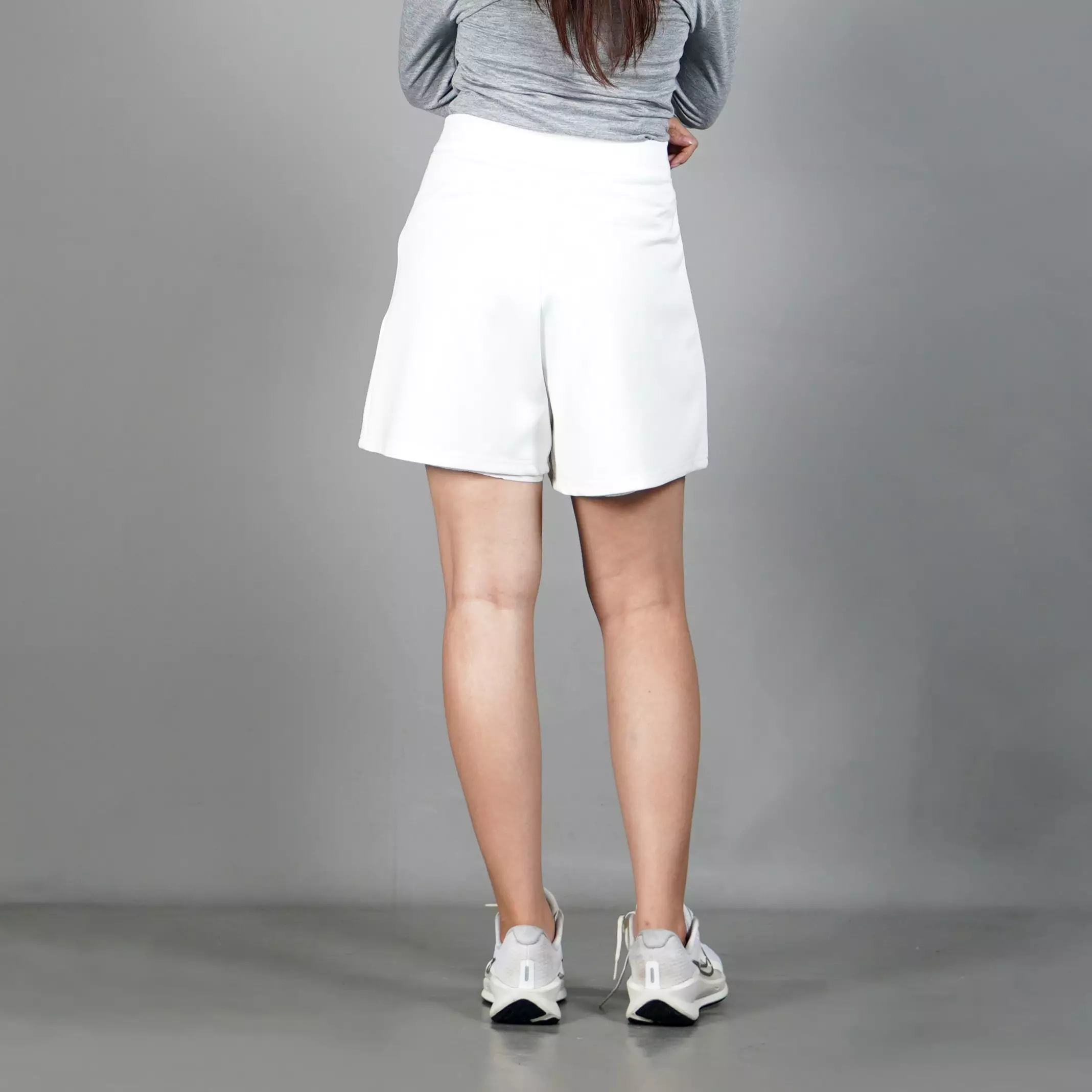 RENATA Celana Wanita Pendek Pleated Pants Celana Rok Lipat - BROKENWHITE