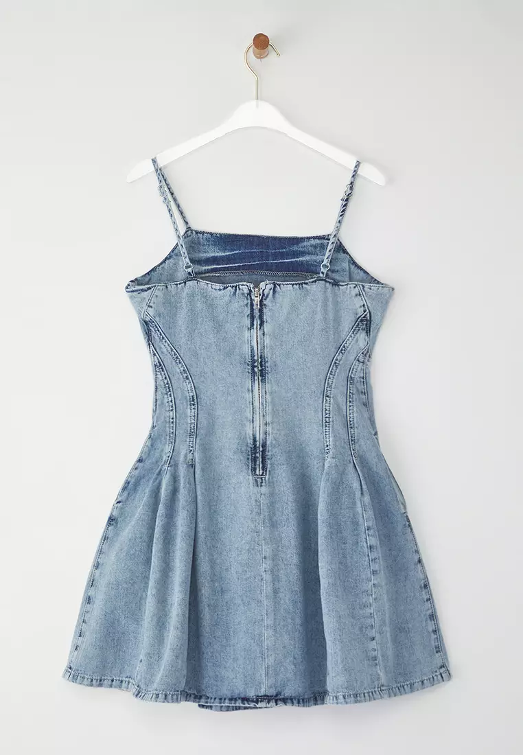 淺藍色荷葉邊半截裙 可調較肩帶 褶飾迷你牛仔連身裙 TWOSS25EL00750