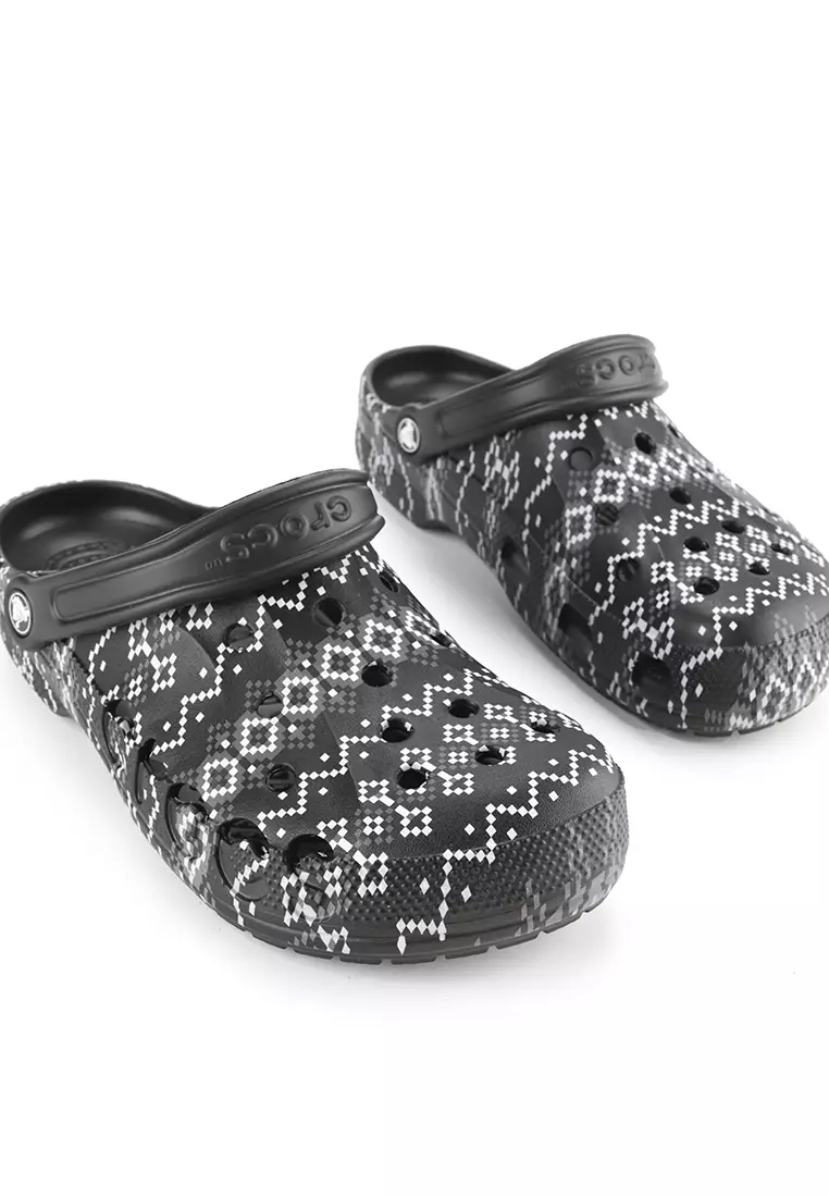 Baya Holiday Graphic Clog