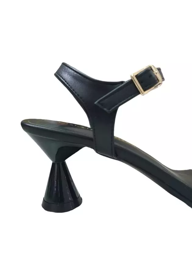 Nicholas Edison Heel Faida Black