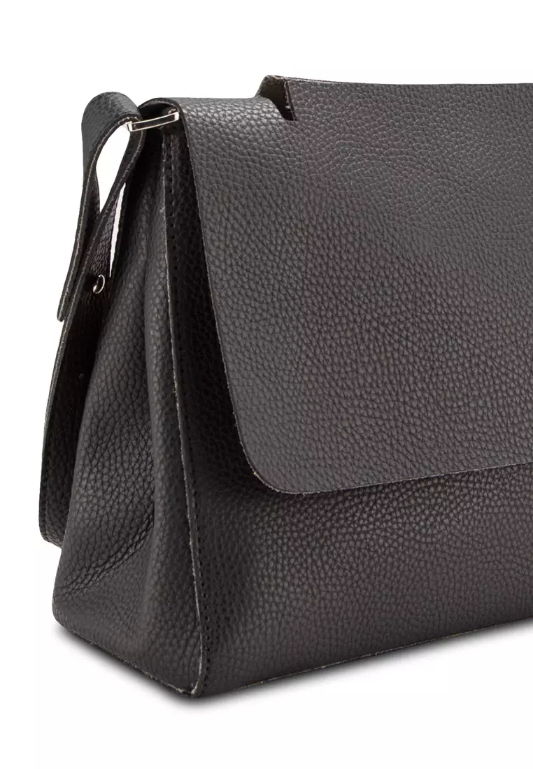 Simple Front Flap Shoulder Bag A10110BK