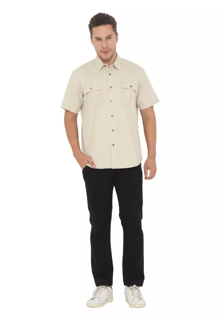 POLICE Kemeja Polos Cotton Kantong Dua Regular Fit Pria