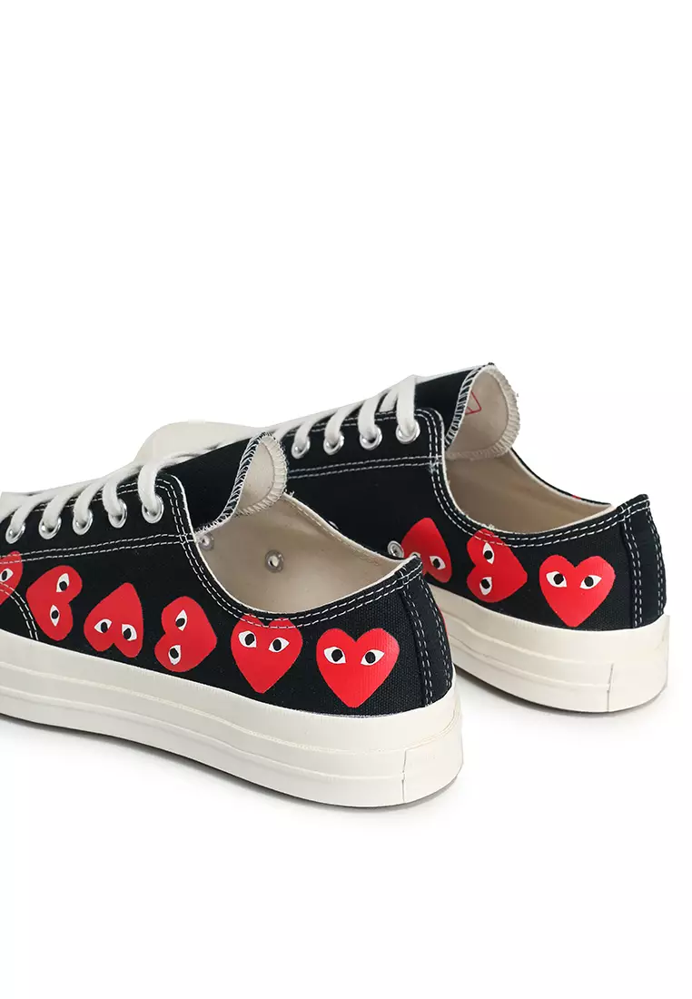 Chuck 70 Multi Heart Low-Top Sneakers (bl)