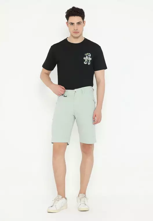 POLICE Celana Pendek Cargo Parasut Kantong Zipper Regular Fit Pria