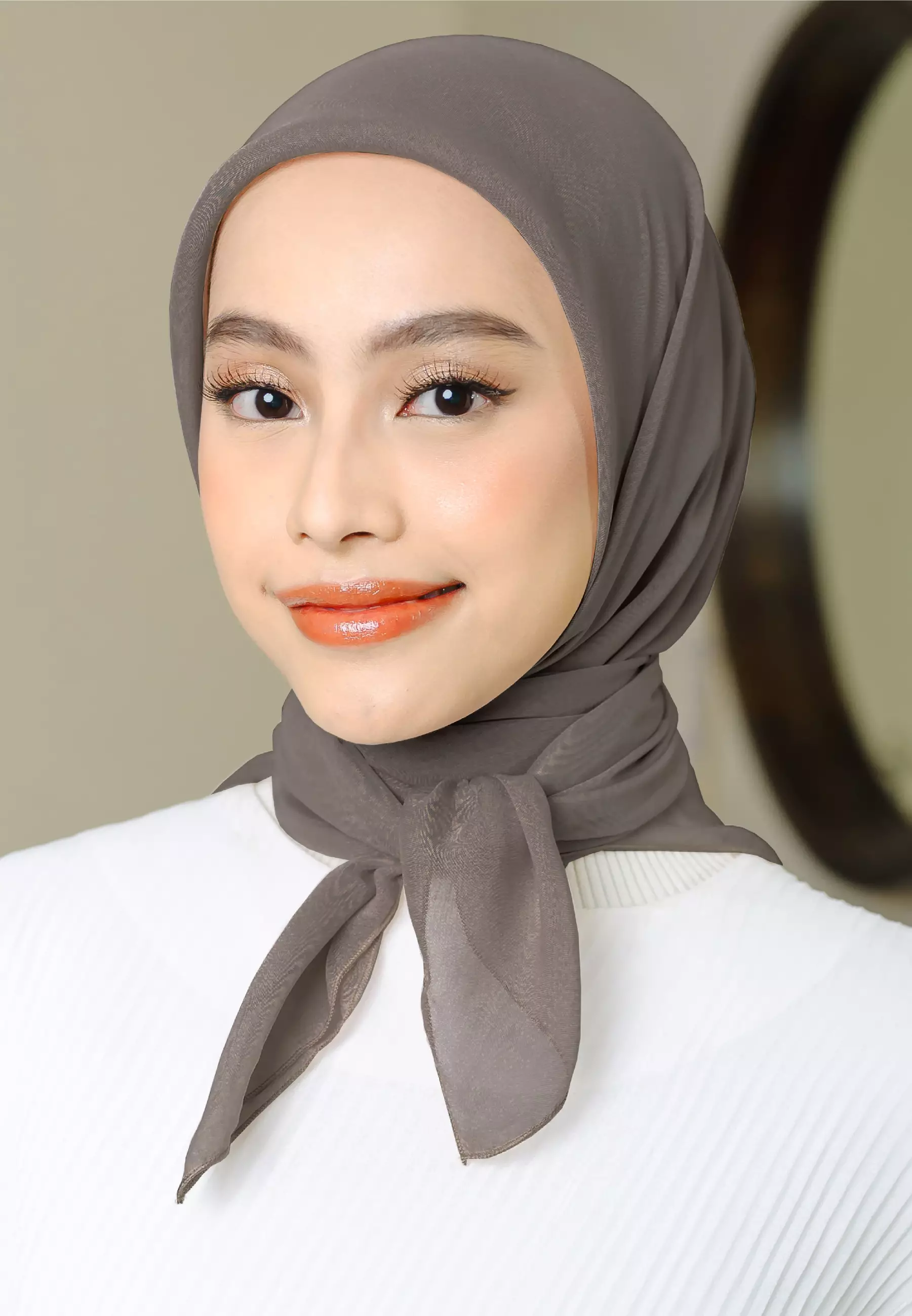 Kirana Paris Plain Japan Iron