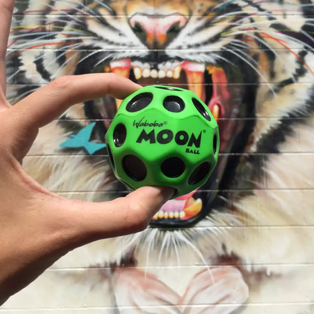 WABOBA BOLA MOON IN 2 TIER RANDOM