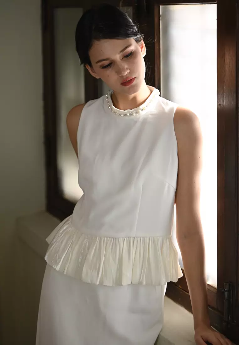 高领珍珠设计套装