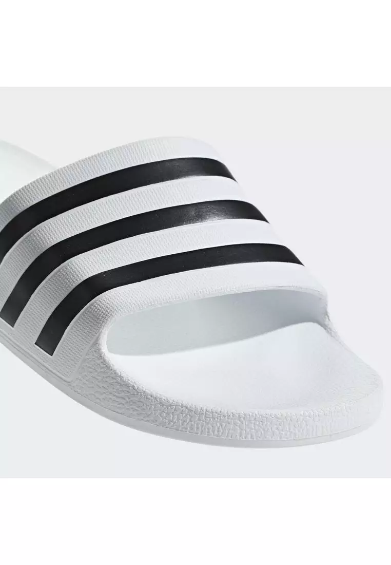 Adilette Aqua Slides