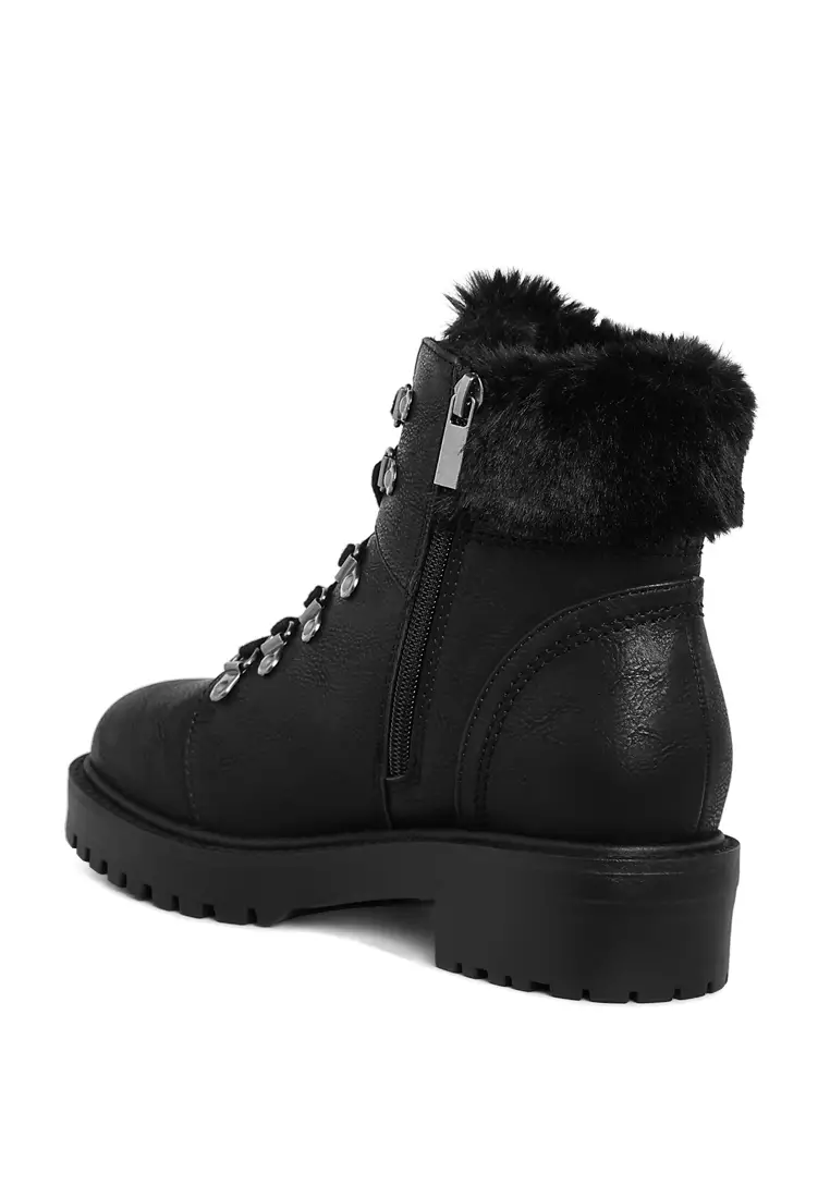 Faux Fur Collar Ankle Boots in Black