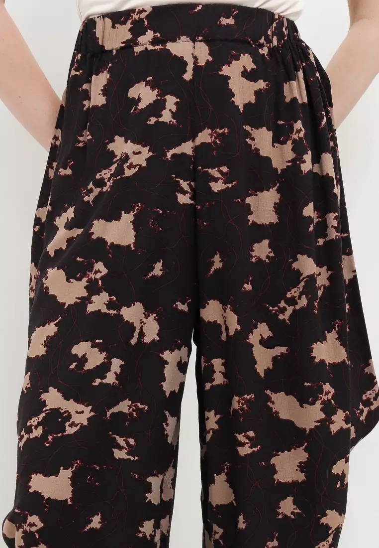 Celana Sayap Motif Abstrak 2